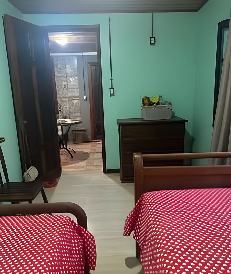 Chalé 02 quartos no Sítio Solar di Stella