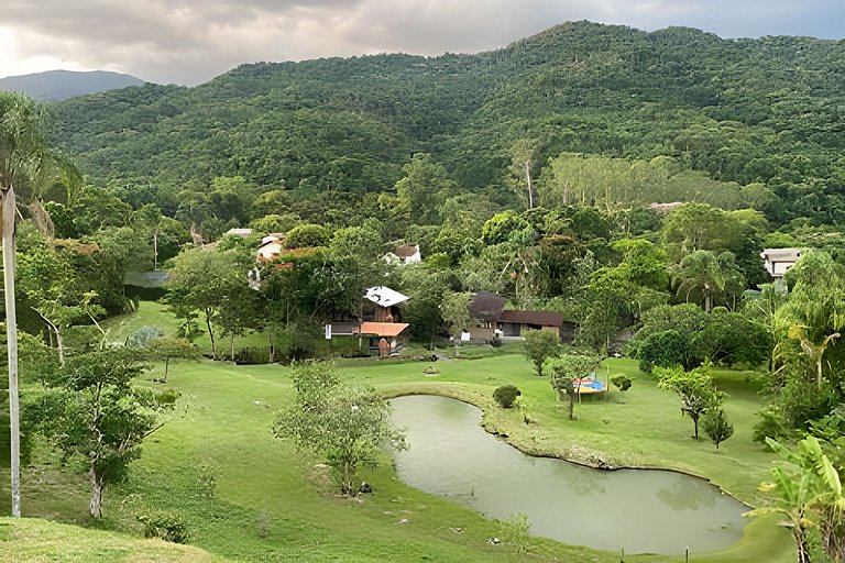 Chalé 02 quartos no Sítio Solar di Stella