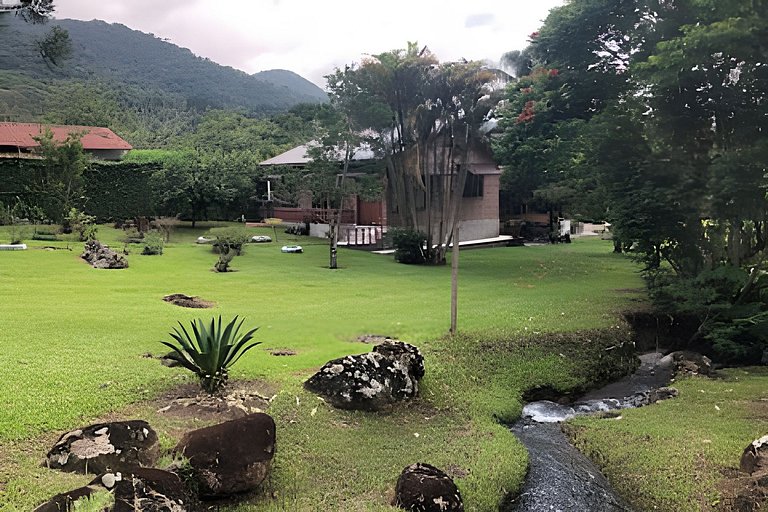 Casa 03 quartos no Sítio Solar di Stella