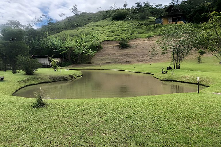 Casa 03 quartos no Sítio Solar di Stella